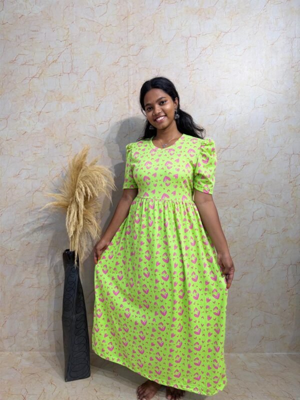 Non-Feeding Puff Sleeve - Green with heart